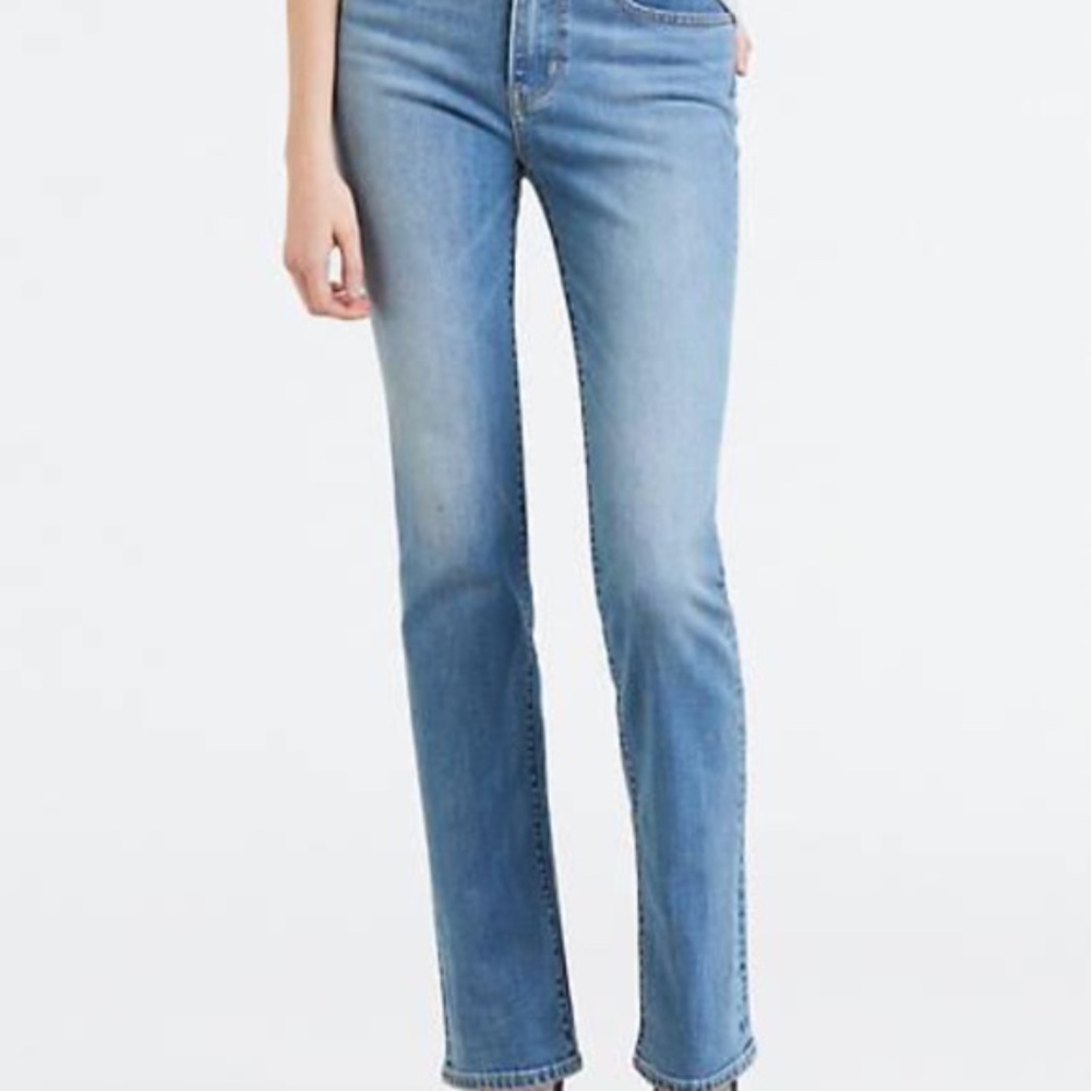 Levi's 724 High Rise Straight Leg Jeans Size 25